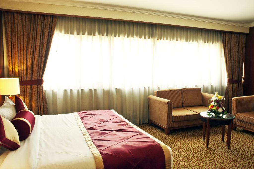 Ramee Royal Hotel Dubai Esterno foto